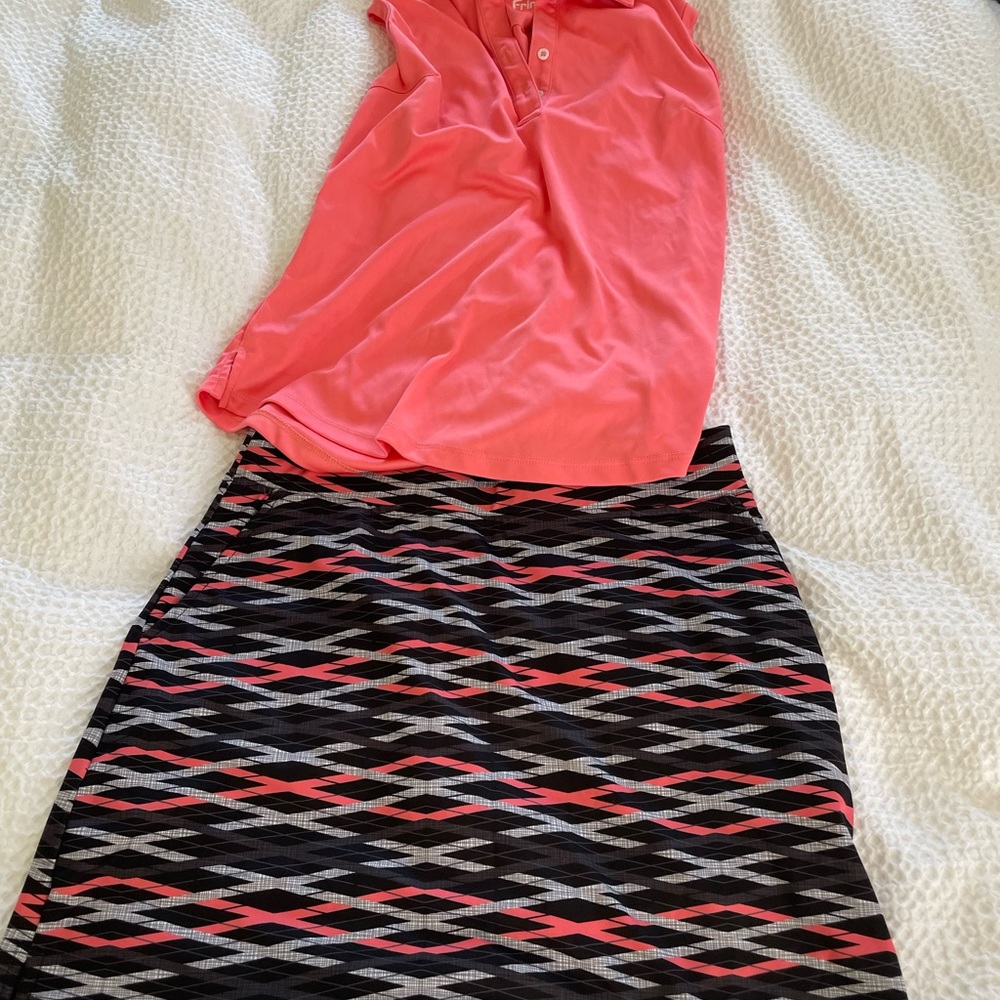 EUC. Fringe womens golf outfit size small.